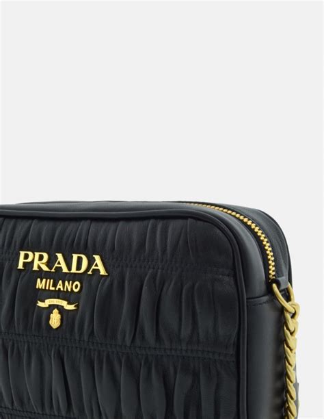 bolso prada cadena|bolso de prada.